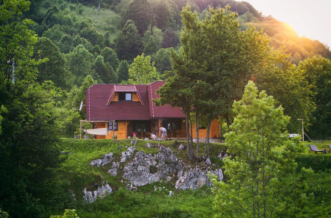 Father'S Land Раковица Экстерьер фото